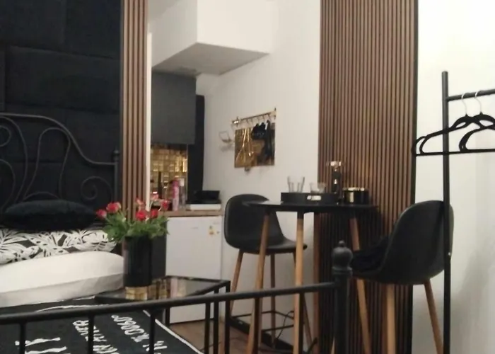 Magic Hills شقة أوسترون